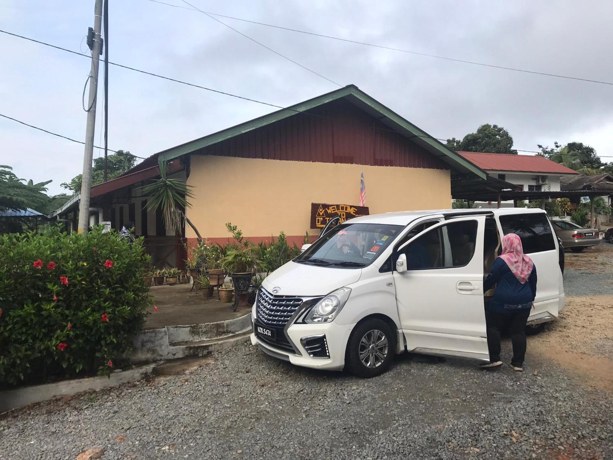 Dtahan Motel Taman Negara Kuala Tahan Exterior foto